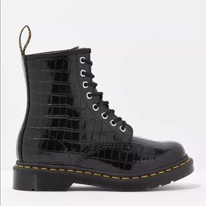 Women’s dr. martens boots